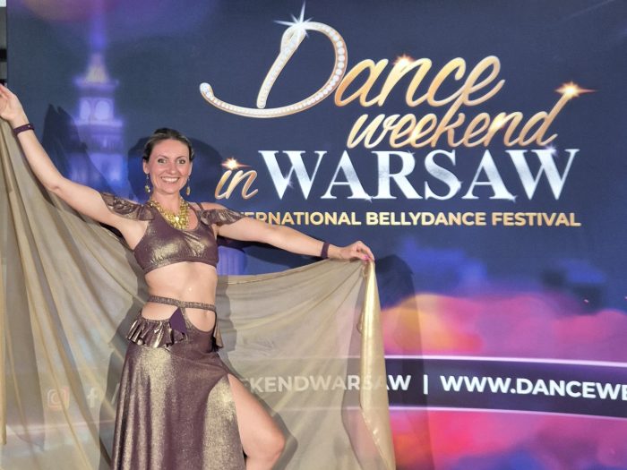 Na soutěži břišních tanců ve Varšavě